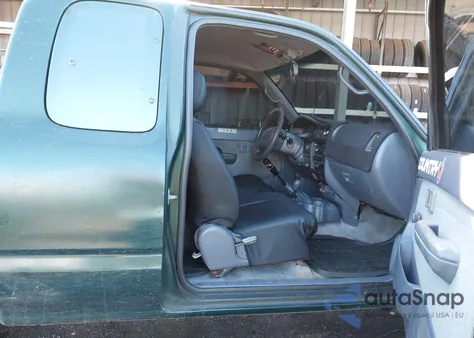 1998 Toyota Tacoma Base V6 из США, поврежденный, VIN 4TAWN72N4WZ015100